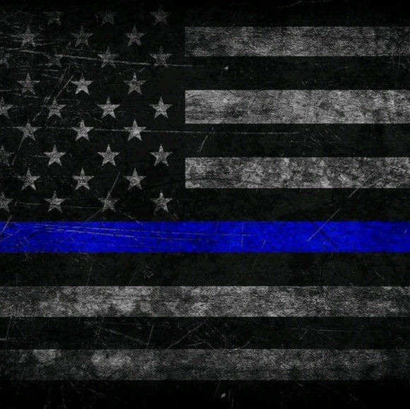 Meet your Posher, Erin - Picture 1 of 1